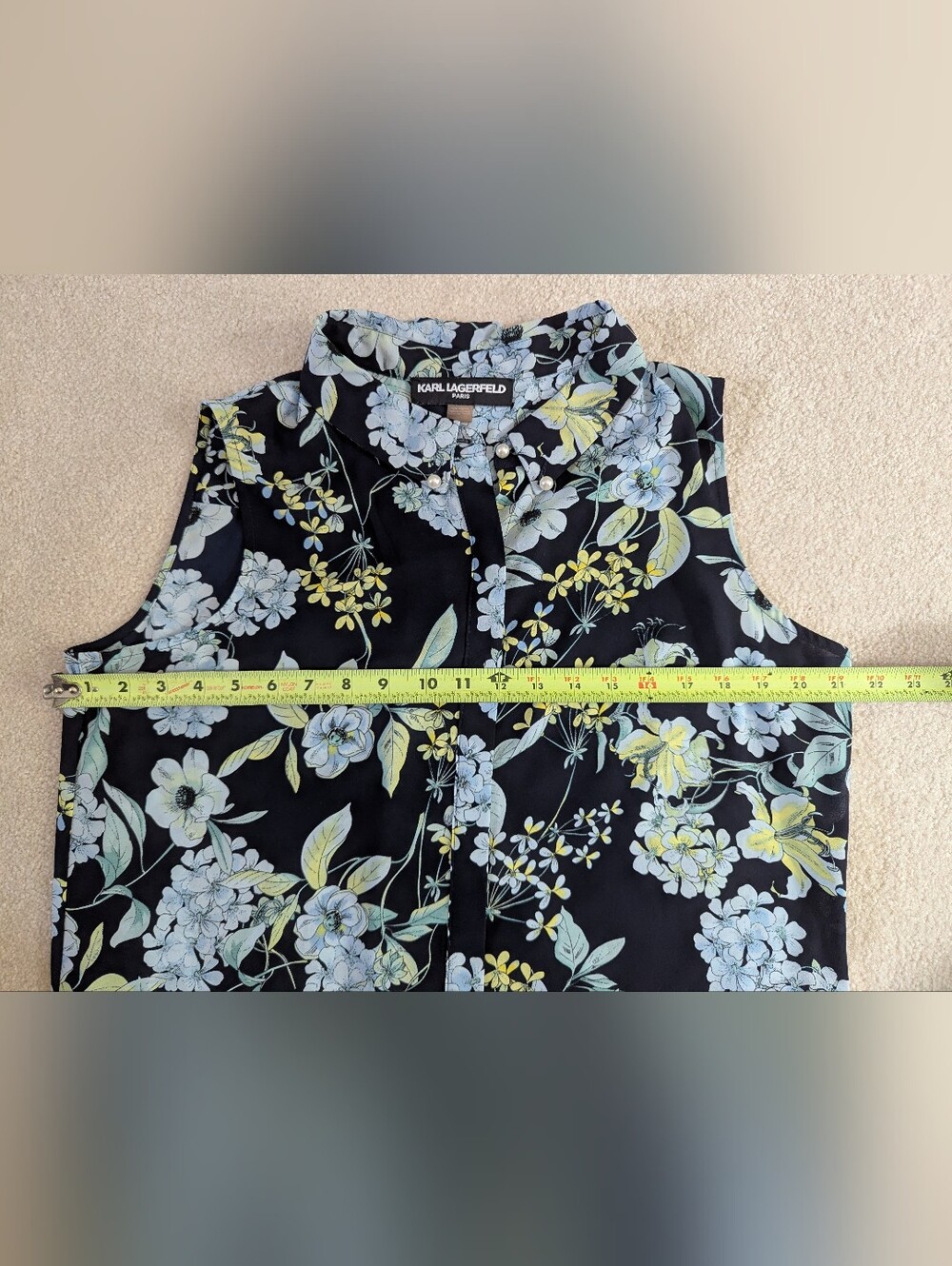 Karl Lagerfeld Paris Pearl Collar Floral Sleeveless Top - Blue Black - Large - Picture 4 of 6